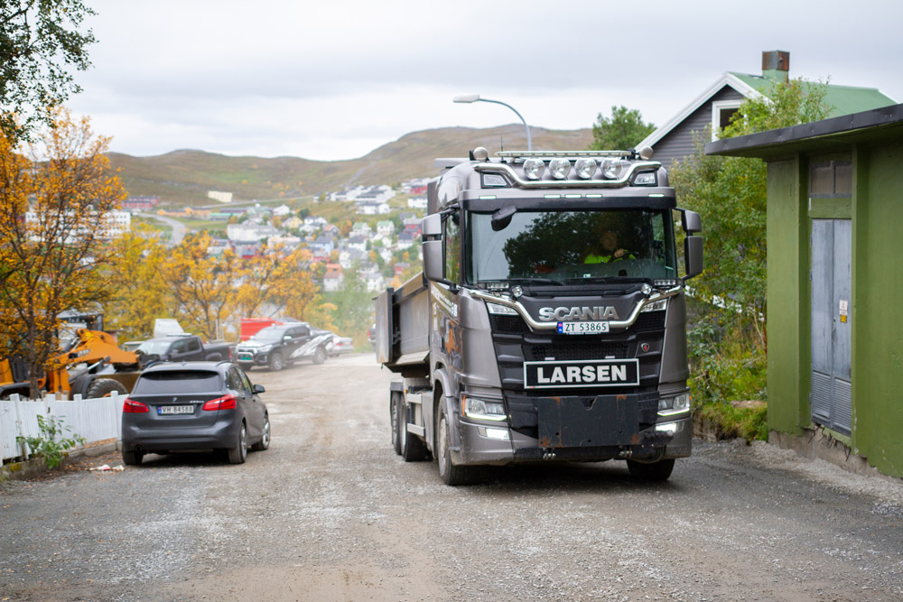 Lastebil Larsen Maskin Transport